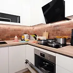 Xy - Design Apartmán